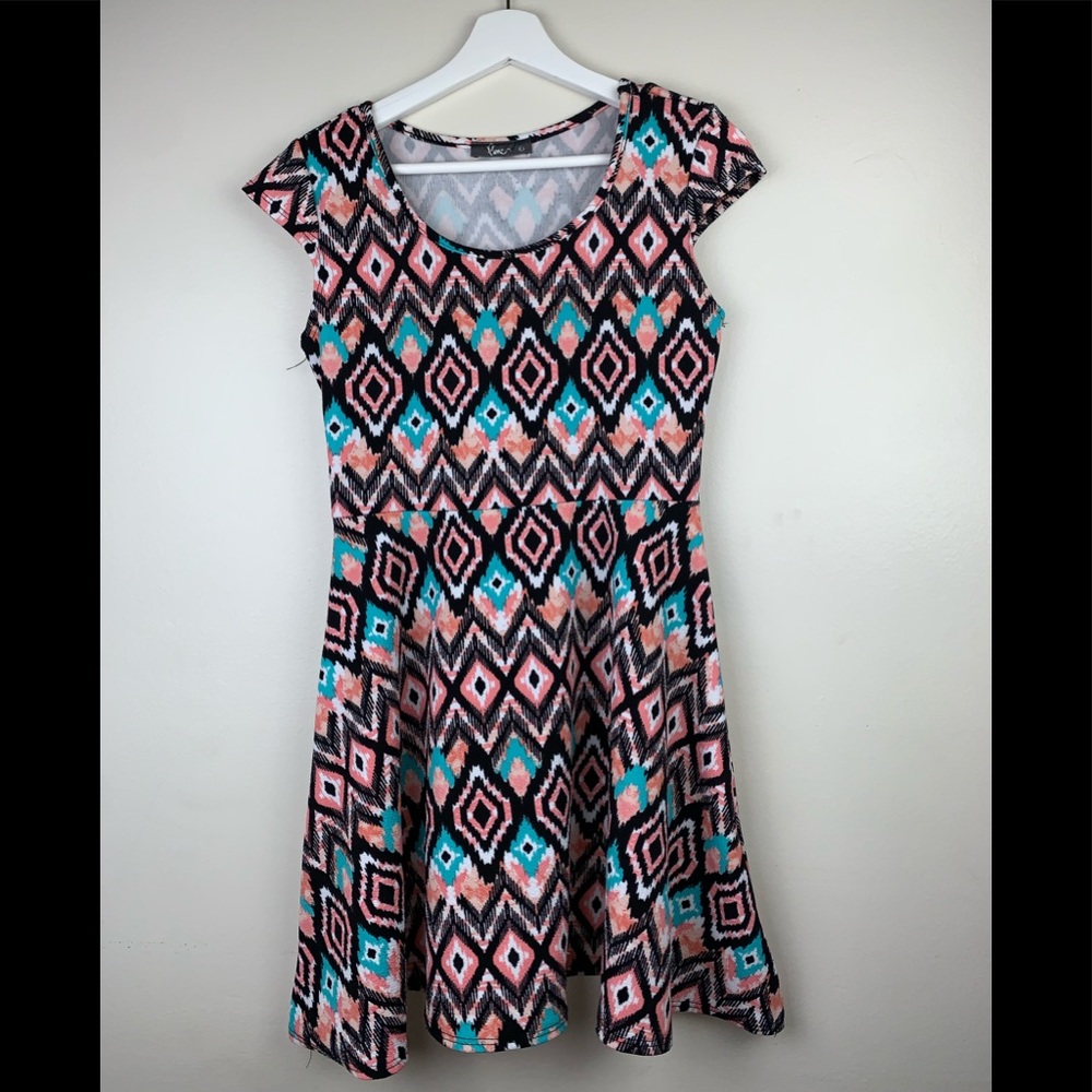 PINC PREMIUM Girl’s Chevron Skater Dress SizeLarge